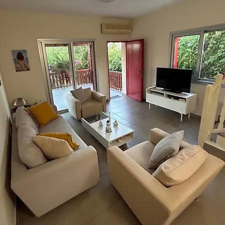 Сasa de vacaciones Beautiful Maisonette In